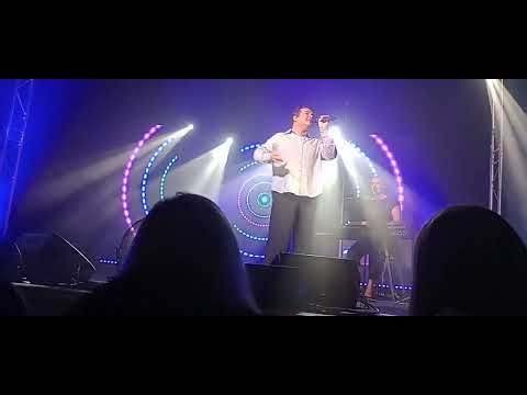 Joe Mcelderry Singing Wide Awake With Jen Stevens at Playhouse Whitley Bay