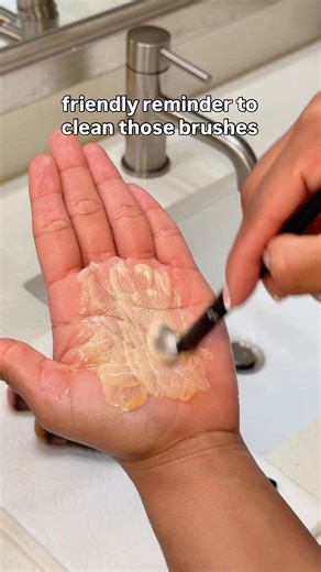 It’s Time to Clean Your Makeup Brushes