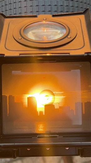 Lens Power Zoom nhỏ gọn cho quay 4K60P bị crop — lựa chọn đỉnh