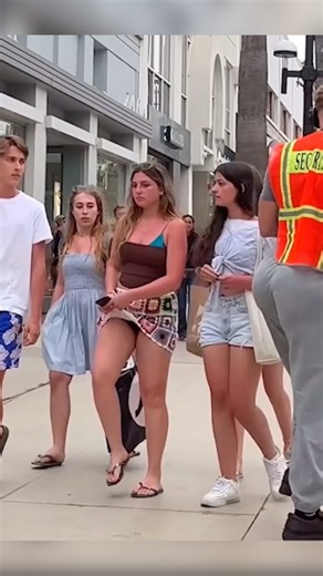 Funny fart prank @EpicFunCrew #prank #funny #fartprank #fart #fartmaister