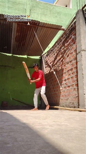 Plastic Bat Se Hanging Batting Practice 😱🏏 | Smart Cricket Training At Home 💪🏠