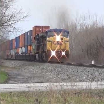 2 Trains Meet with Crew Talking + Conrail Defect Detctor