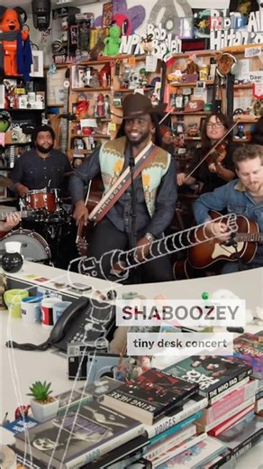 We turned Tiny Desk into a dive bar! 🙏