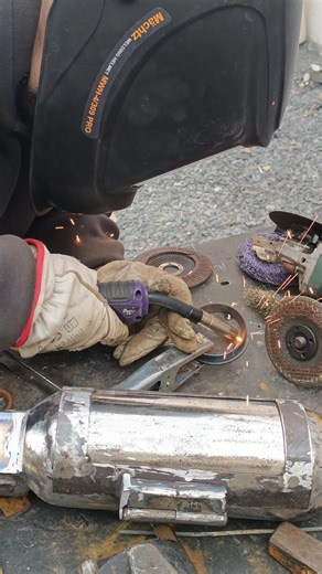 Fire Extinguisher DIY Grill Build#metalart #welding #blacksmith #bbqgrill