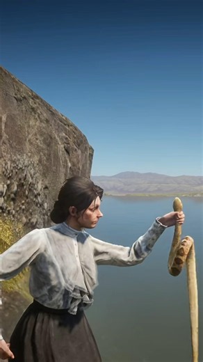 RDR2 Girl Faces a Giant Snake in a Dangerous Close Call #shorts #gaming