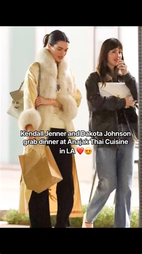 Kendall Jenner and Dakota Johnson grab dinner at Anajak Thai Cuisine in LA#kendalljenner #dakota