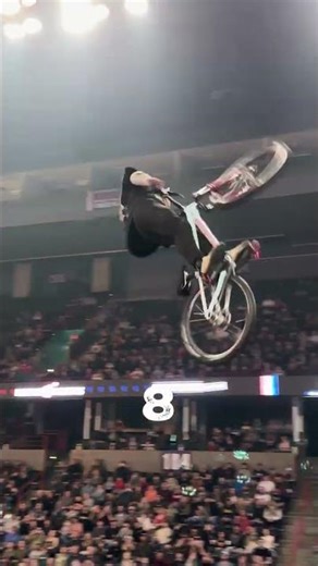 Counting down the top moments from a WILD tour of North America 🤘