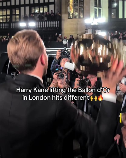 Aura 😮‍💨 @ESPN FC (via @FC Bayern) #espnsocial #harrykane #futbol #soccer #ballondor