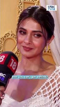 Rapid Fire with Jennifer Winget At Lakmē Fashion Week | N18S | CNBC TV18