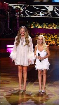 Dolly was a leading lady in Country Music and on film #carlypearce #kristinchenoweth #dollyparton
