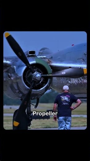 Why Planes Use Two Propellers #shorts