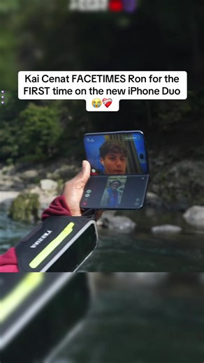 Kai Cenat Facetimes Ron for the First Time on New iPhone Duo 😭