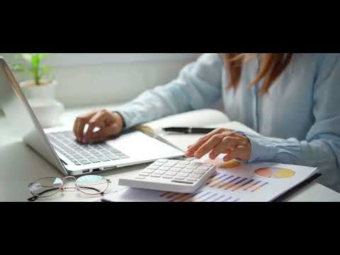 What is a frequency distribution table