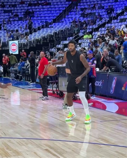PG CELTICS DEBUT LOADING... ⌛️ Paul George and the @celtics open the 2026-27 NBA season against Ca…