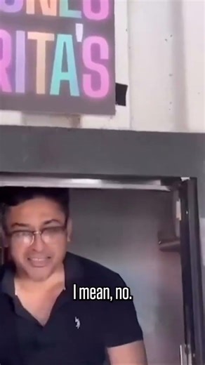 David Beckham asked him his favorite item on the menu...The response 😂 (via @victoriabeckham/TT)