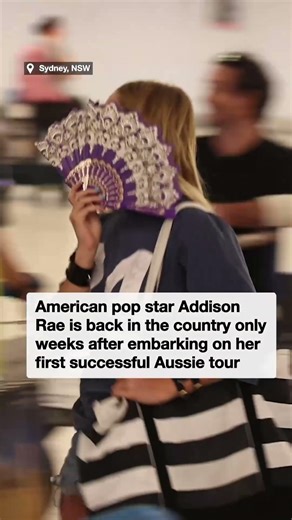 Huge US pop star goes incognito in Australia