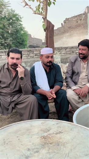 Nan Bya Zamong Zra Band Performance