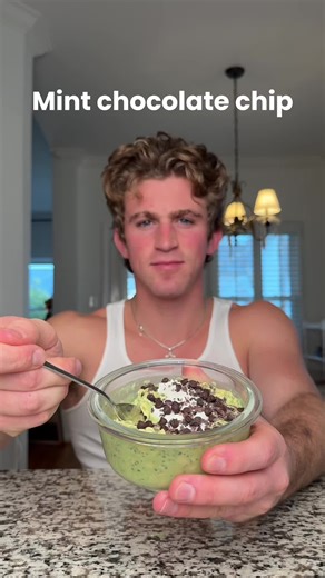 Mint Chip Overnight Oats Recipe