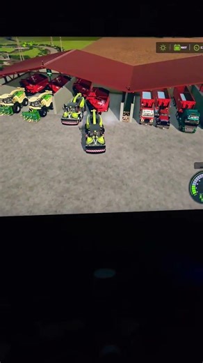 Red and green perfection #farmingsimulator #farming