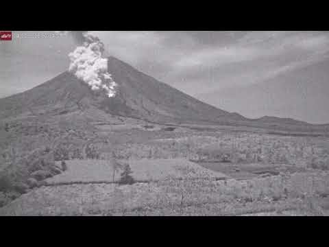 Apr 5, 2026: Pyroclastic Flow Caught on Camera from Semeru Volcano, Indonesia