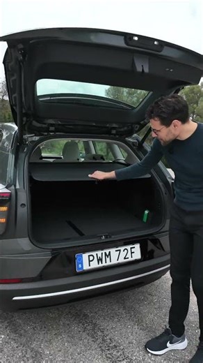 💡Trunk/boot of the first-ever Volvo EX60