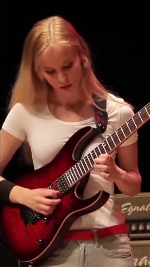Epic Guitar Solo: Watch This Female Shredder Own The Stage!