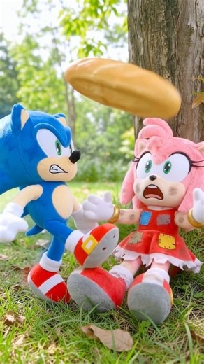 Sonic Bullies Poor Amy? Kindness Misunderstanding #cosplay #sonicthehedgehog #sonic