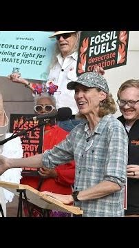 Rally outside Mecklenburg courthouse protests Duke Energy’s proposed rate hike