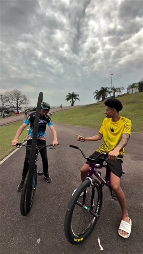 this guy fell off from the cycle