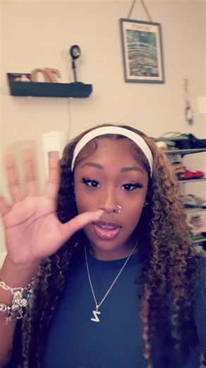 Musically Crown: Search for the Crown Me Clip