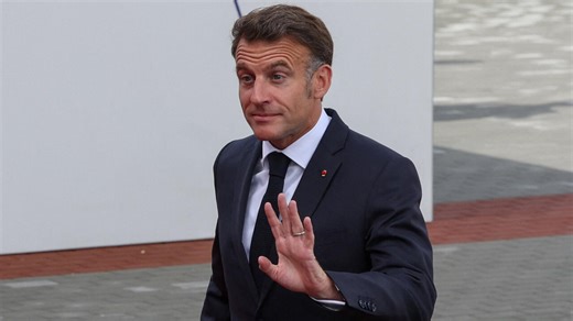 En direct : Emmanuel Macron s'exprime depuis Erevan, en Arménie