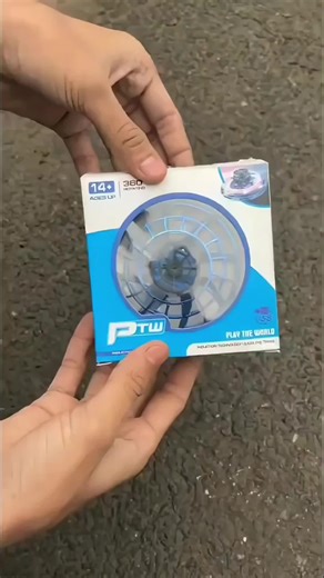 Flying Spinner Boomer: The Ultimate UFO Drone Experience