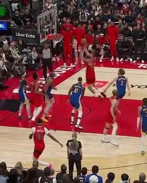 A slippery slope 😬#raptors #nba #basketball #espnsocial