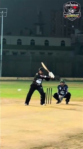 🏏🔥 Match is underway! Golden Gate vs Parizatech kicks off the Escribir Inhouse Night League with