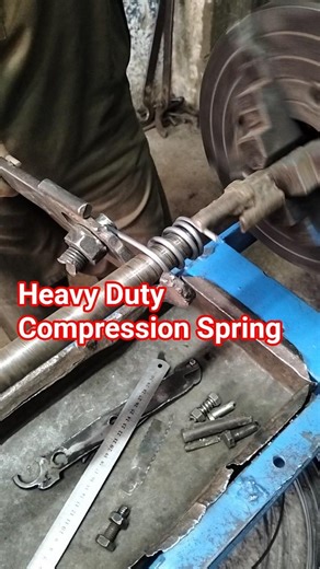 Machine Made Heavy Gauge Compression Spring #springmaking #wireworks #machine #automobile