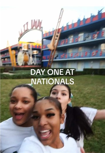 DAY ONE VLOG 📣 #cheer #nationals #ucanationals #vlog #fyp