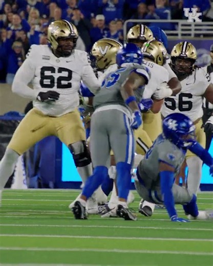THAT'S A SACK 😼