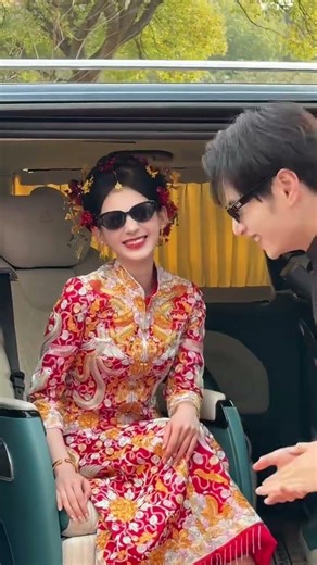 Traditional Chinese Bride ❤️ | Elegant Wedding Fashion #shorts #chinesewedding #subscribe