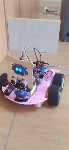 This Robot Has a Mind of Its Own! 🤖