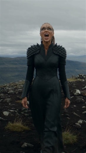 She Doesn’t Need a Throne to Rule | Dragon Queen