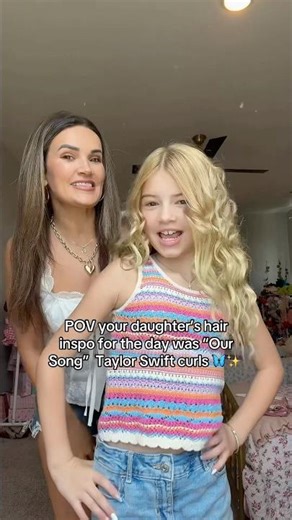 SHOULD WE DO A CURL TUTORIAL?? 💖 #fyp #hairinspo #tween