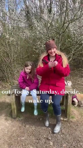 Learn BSL: How to Sign A Spring Day Walk (Beginner Friendly)