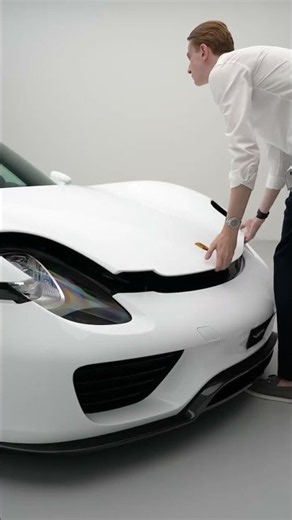 Porsche 918 Spyder: a hybrid hypercar icon, now offered for sale through VIP Motors UAE.