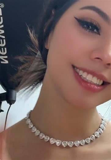 Cute Latina Dancing Video