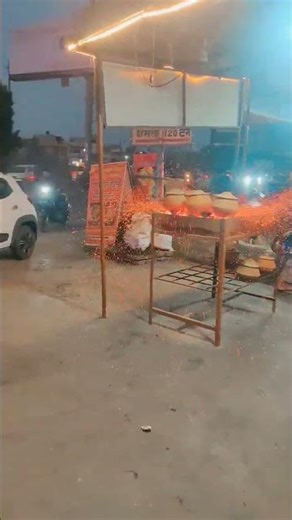 || Making of Explosive Handi Chicken 💥 🔥 😲😮 || #yt_shorts #streetfood #ytviral #food #indiafoods