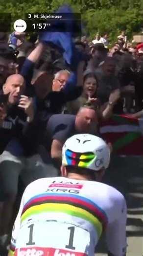 Huge crowds lining the roads for Tadej Pogacar’s 4th triumph! 👏 #lbl