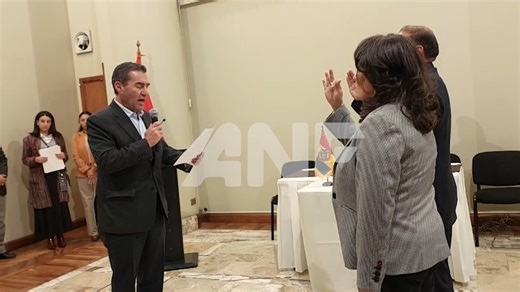 🟩 #GrupoFides | #RadioFidesLaPaz Posesionan a Cecilia Gabriela Miranda Chávez como directora del Servicio Nacional de Áreas Protegidas (Sernap) y a Óscar Nelson Justiniano como director de la Autoridad Plurinacional de la Madre Tierra. | Radio Fides de Bolivia