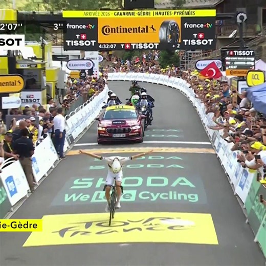 TADEJ POGACAR IS ON ANOTHER PLANET 👽The four-time Tour de France champion takes the yellow jersey after a dominant display in the Pyrenees, leaving his rivals in the dust 💥🟡