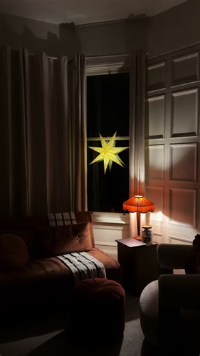 remember those viral IKEA stars that sold out last year? Well, John Lewis has a dupe for £15, including the light fittings AND bulb. That’s £2 cheaper than IKEA, without having to buy everything separately! 📍 John Lewis, St James Quarter, Edinburgh 📍 IKEA, Straiton, Edinburgh #christmasdecor #johnlewis #ikeafinds #edinburgh #christmasinteriors