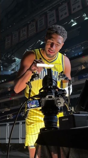 Tyrese Haliburton signing off on Media Day 2026 ✍️